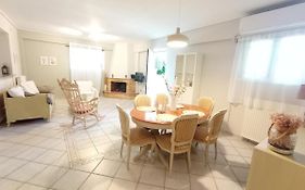 Galini apartment near sea, port&airport